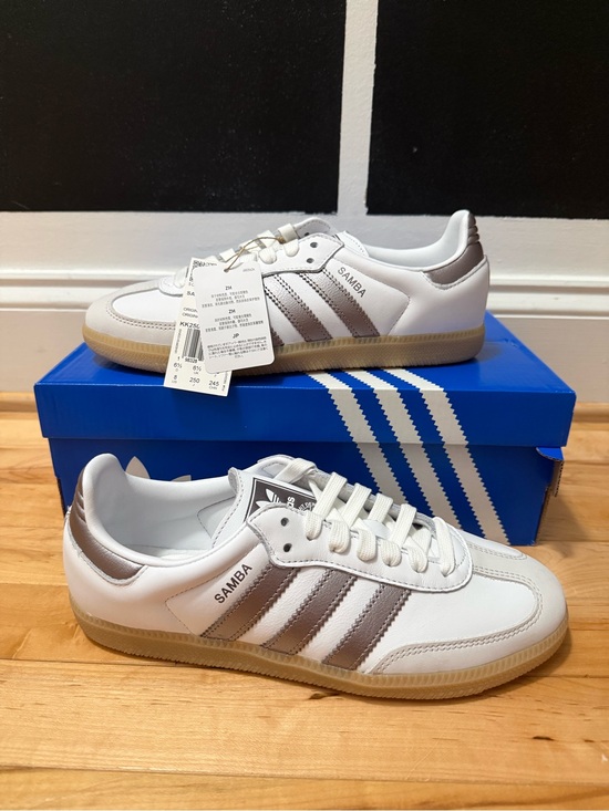 adidas Shoes - New In Box Adidas Samba OG White And Silver Sneakers Womens 8